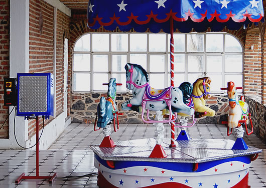 Complete American Classic Carousel